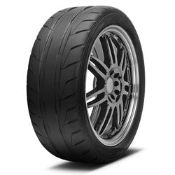 Nitto NT05 255/35zr20xl